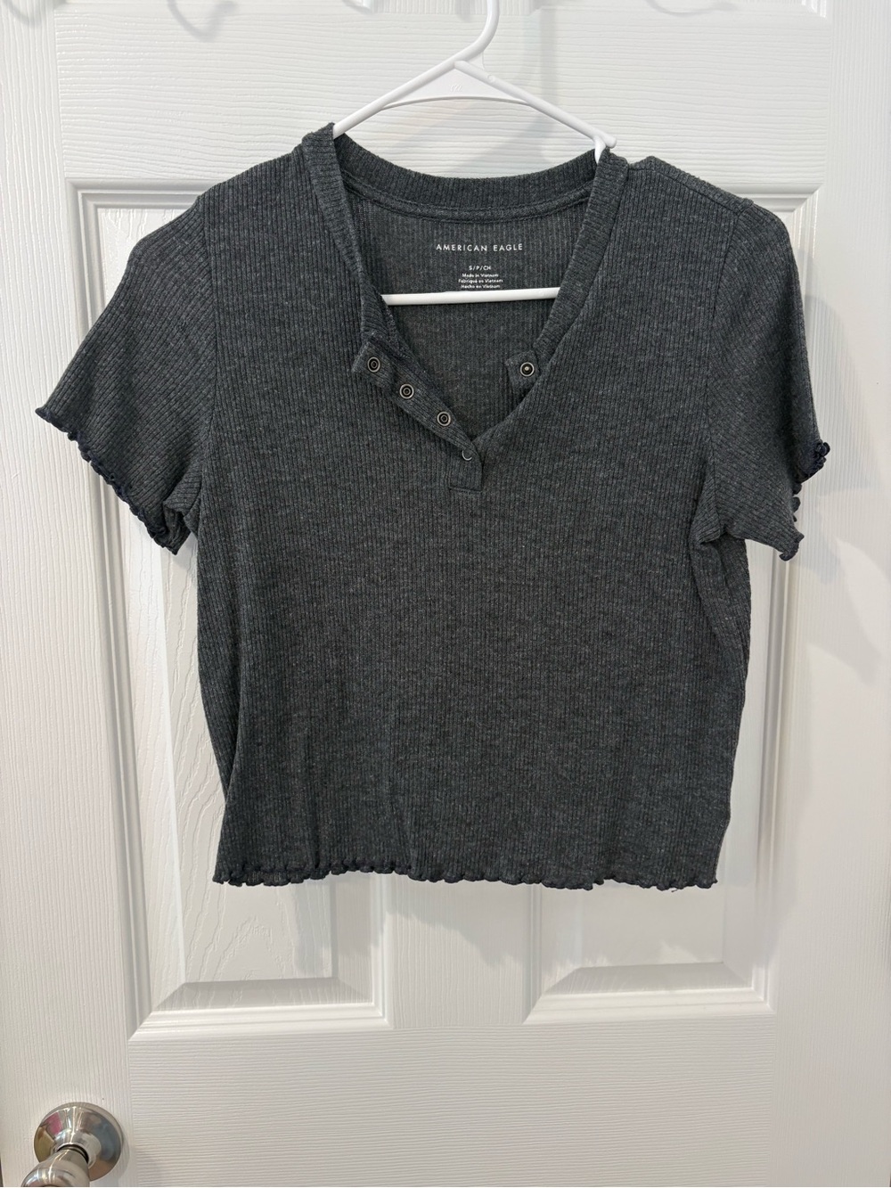 American Eagle Outfitters Dark Charcoal Ribbed Snap-Front Short Sleeve Top